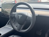 Tesla Model Y (Dual Motor) Long Range SUV 5dr Electric Auto 4WDE (384 bhp) 12