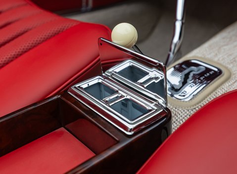 Mercedes-Benz 280 SL W113 Pagoda 37