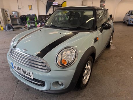 Mini Hatch 2.0 Cooper D Auto Euro 5 3dr 3