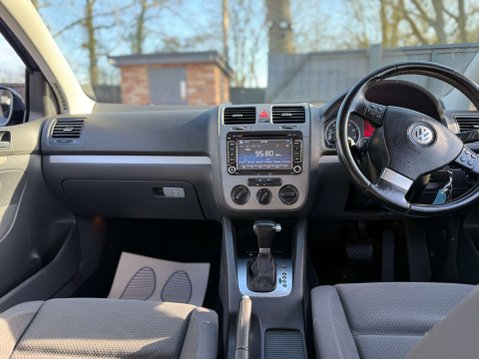 Volkswagen Golf 1.6 Golf Match FSI 115 Auto 5dr 61