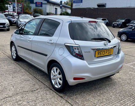 Toyota Yaris 1.5 Yaris T4 Hybrid CVT 5dr 9