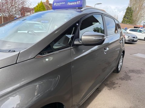 Kia Carens 1.7 CRDi 2 Euro 6 (s/s) 5dr 35