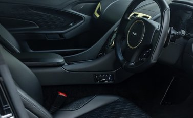 Aston Martin Vanquish ZAGATO 13