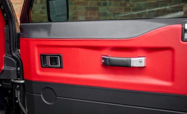 Land Rover Defender 90 Autobiography Edition 20