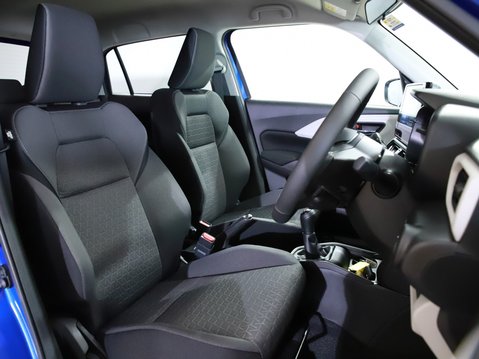 Suzuki Swift 1.2 Mild Hybrid Motion 5dr 17