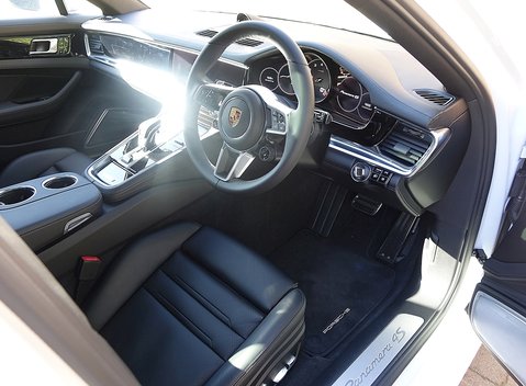 Porsche Panamera 4S 13