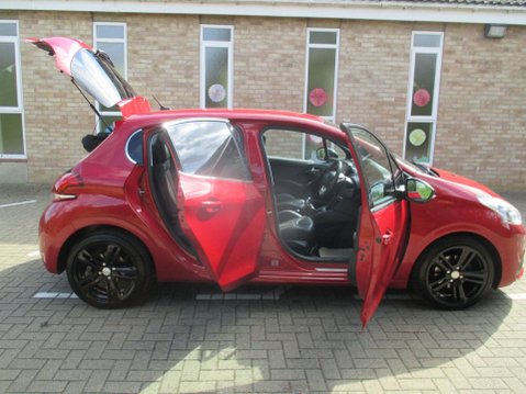Peugeot 208 1.2 PureTech GT Line Euro 6 (s/s) 5dr 9