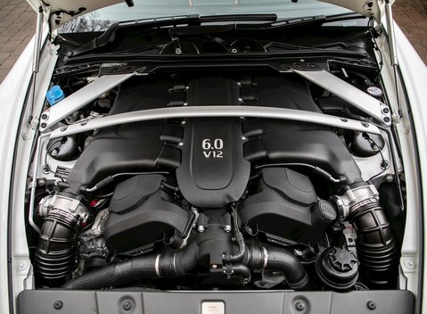 Aston Martin V12 Vantage AMR 35