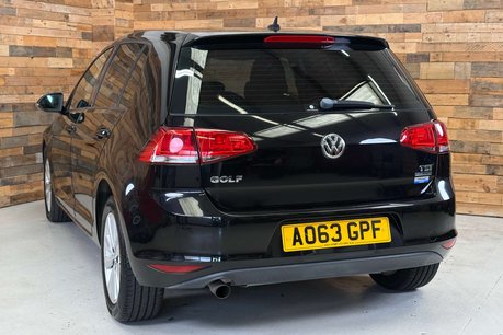 Volkswagen Golf 1.2 TSI BlueMotion Tech S Hatchback 5dr Petrol DSG Euro 5 (s/s) (105 ps) 77
