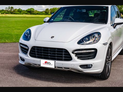 Porsche Cayenne GTS 33