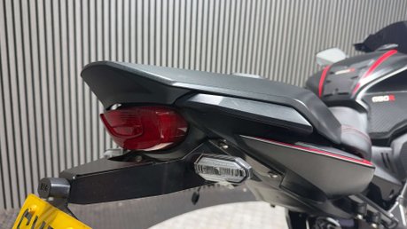 Honda CBR 2020 ONLY 790 MILES LONG MOT SERVICED SPORTS BIKE 650CC 49