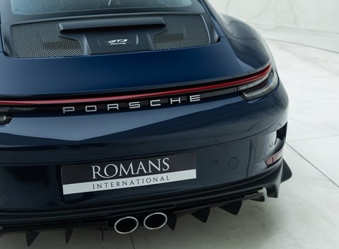 Porsche 911 GT3 TOURING (992) 27