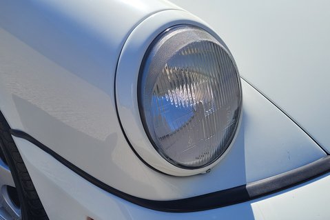 Porsche 911 CARRERA 2 11
