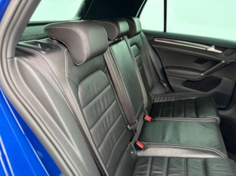 Volkswagen Golf 2.0 Golf R DSG 4WD 5dr 29