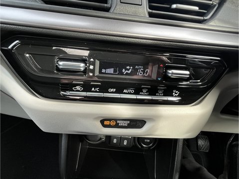 Suzuki Swift 1.2 Mild Hybrid Ultra ALLGRIP 5dr 17