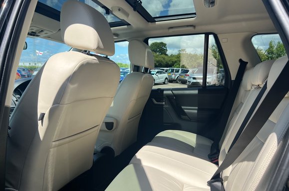 Land Rover Freelander SD4 METROPOLIS 34