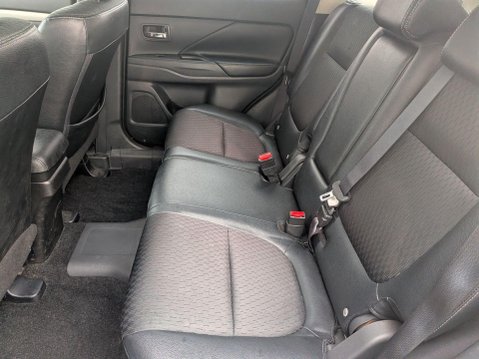 Mitsubishi Outlander 2.0h 12kWh GX3h CVT 4WD Euro 5 (s/s) 5dr 14
