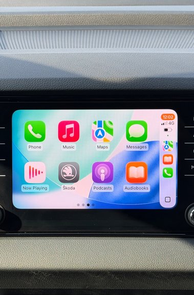 Skoda Karoq SPORTLINE TSI DSG AUTOMATIC - METEOR GREY -PAN ROOF -APPLE CARPLAY 