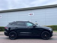 Jaguar F-Pace 2.0 D200 MHEV R-Dynamic SE Auto AWD Euro 6 (s/s) 5dr 70