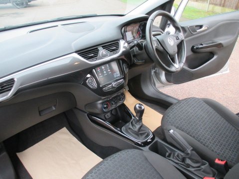 Vauxhall Corsa 1.4i ecoTEC SE Nav Euro 6 5dr 11