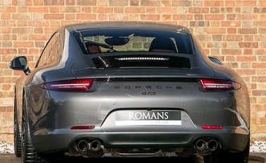 Porsche 911 (991) Carrera GTS 3