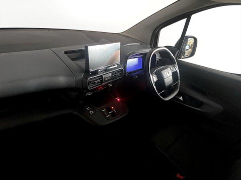 Vauxhall Combo Life 52kWh Ultimate MPV 5dr Electric Auto (7.4kW Charger) (136 ps) Air Con - All 14
