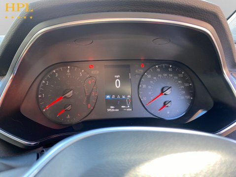 Renault Captur 1.0 TCe Iconic SUV 5dr Petrol Manual Euro 6 (s/s) (100 ps) 14