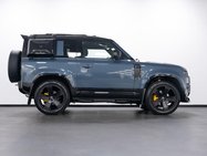 Land Rover Defender 3.0 D250 MHEV X-Dynamic SE SUV 3dr Diesel Auto 4WD Euro 6 (s/s) (250 ps) 5
