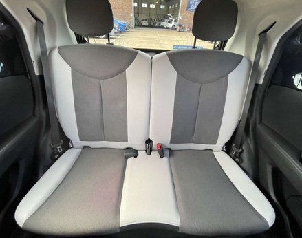 Toyota Aygo 1.0 Aygo X-Press VVT-i 5dr 43