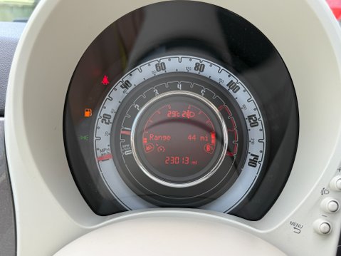 Fiat 500 LOUNGE MHEV 11