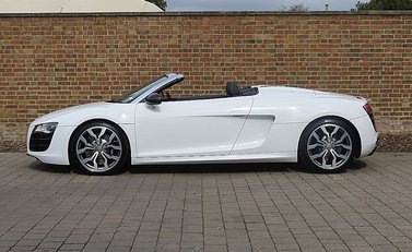 Audi R8 V10 Spyder 5