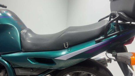 Yamaha XJ 1995 RUNNING PROJECT BIKE SPARES OR REPAIR SHAFT DRIVE 900CC TRIKE? 32