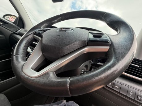 Hyundai TUCSON GDI S CONNECT 18