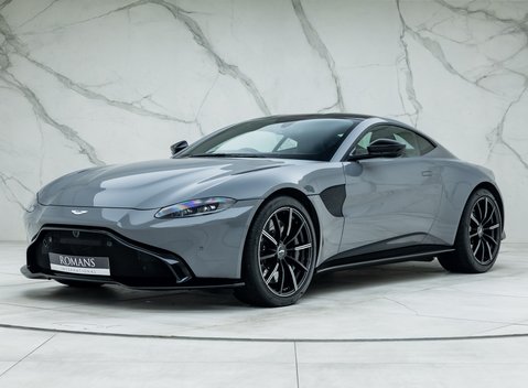 Aston Martin Vantage 1