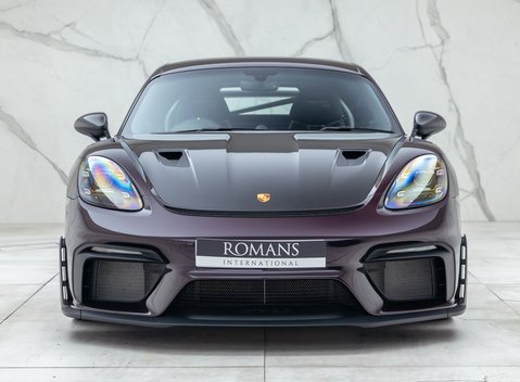 Porsche Cayman GT4 RS (718) 8