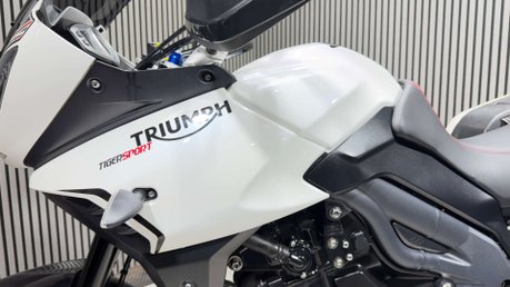 Triumph Tiger 2014 ONLY 12K ADVENTURE BIKE PANNIERS LONG MOT 1050CC 13