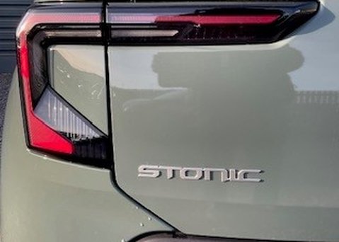 Kia Stonic 1.0T GDi 48V GT-Line 10