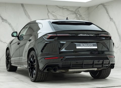 Lamborghini Urus 3