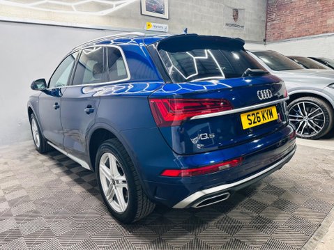 Audi Q5 2.0 TDI 40 S line S Tronic quattro Euro 6 (s/s) 5dr 26
