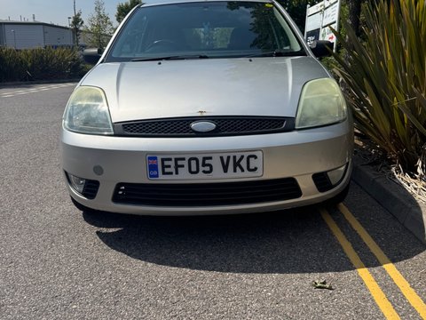 Ford Fiesta ZETEC 16V 5