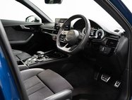 Audi A4 2.0 TFSI 40 Black Edition Estate 5dr Petrol S Tronic Euro 6 (s/s) (204 ps) 5