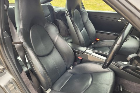 Porsche 911 CARRERA 4 TIPTRONIC S 28