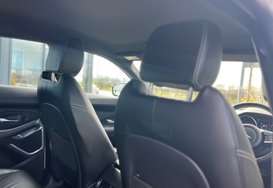 Jaguar E-Pace R-DYNAMIC SE 21