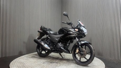 Honda CBF125 CBF125 GLR125 2015 17K NEW MOT ICONIC LEARNER BIKE 1