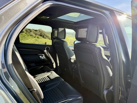 Land Rover Discovery TD6 HSE LUXURY 25