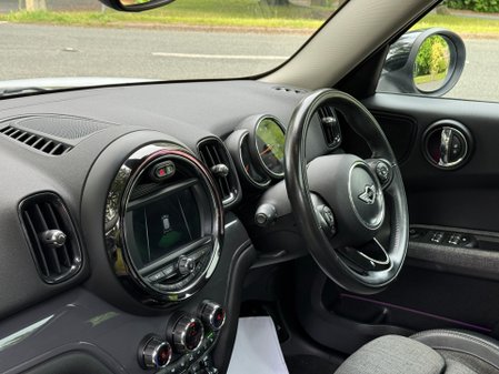 Mini Countryman COOPER 49