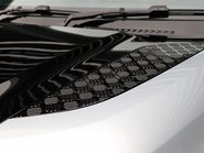 Land Rover Defender 90