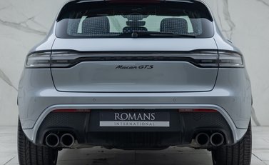 Porsche Macan GTS 8