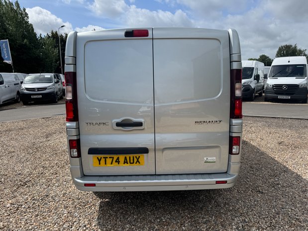Renault Trafic Crew Cab AUTO LWB L2H1 Low Roof Sport LI30 Air Con Nav EURO 6 11