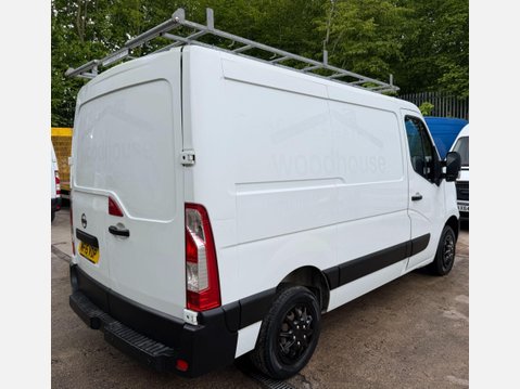 Nissan NV400 2.3 dCi 33 SE Panel Van 5dr Diesel Manual FWD L1 H1 Euro 5 (125 bhp) 12
